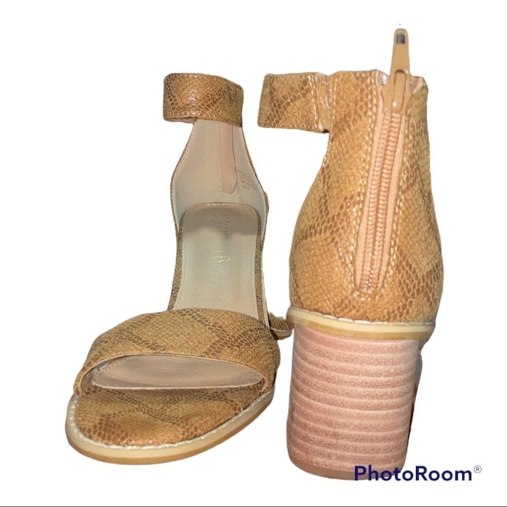 Mi.iM ankle strap sandal - Picture 4 of 7
